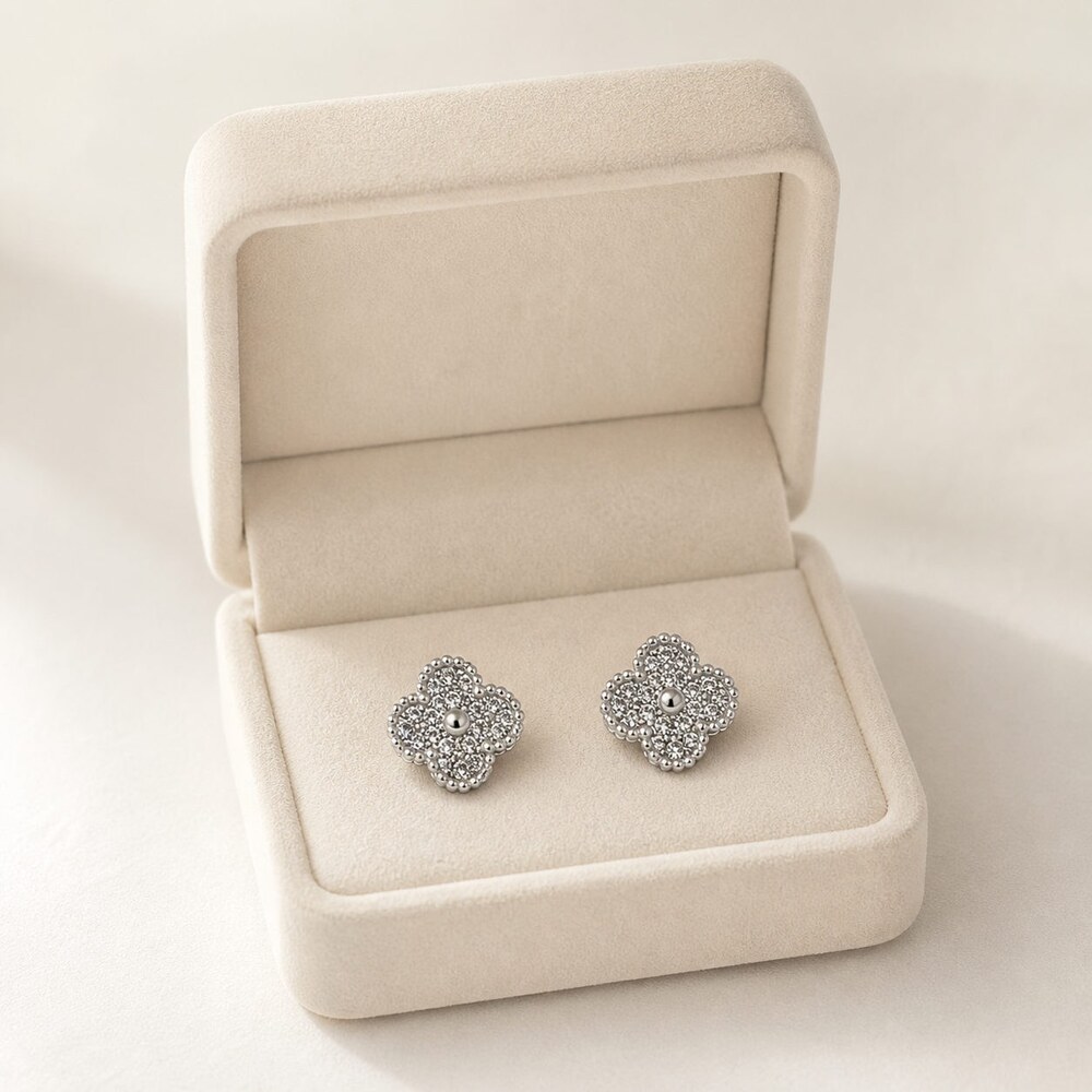 Van Cleef & Arpels Elegant Signature Earrings Style 4 | New with Box